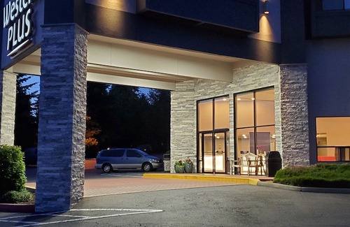 Renton Hotel | Best Western Plus Renton Inn
