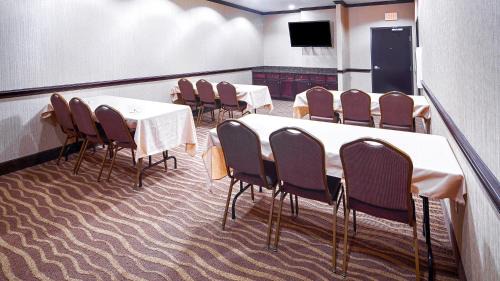 Athens Hotel | Best Western Plus Royal Mountain Inn & Suites