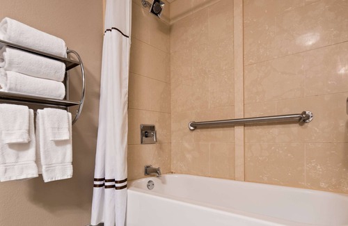 Nashville Hotel | Best Western Plus Sunrise Inn