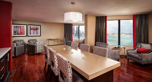 Windsor Hotel | Best Western Plus Waterfront Hotel