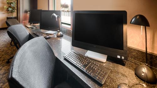 Winnipeg Hotel | Best Western Plus Winnipeg Airport Hotel
