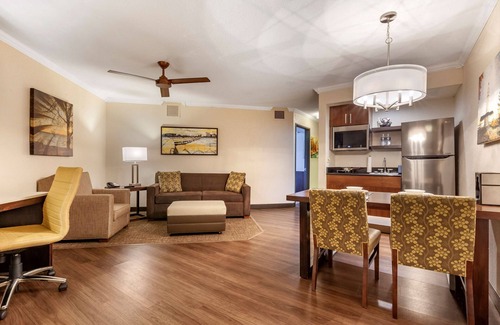 Neenah Complejo | Best Western Premier Bridgewood Resort Hotel