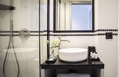 L'Europe Hotel | Best Western Premier The Blake Paris Gare Saint Lazare