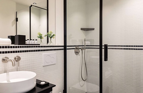 L'Europe Hotel | Best Western Premier The Blake Paris Gare Saint Lazare