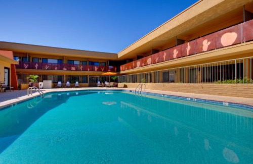 Dunbar Spring Hotel | Best Western Royal Sun Inn & Suites