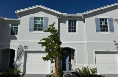 Greenacres Casa | Besties Luxury Townhouse