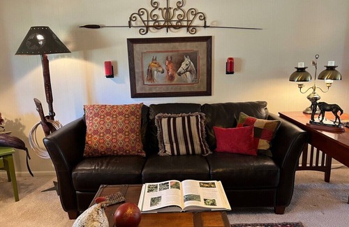Tyler Casa | BestStays@LoneStar. Fenced, near the Hospital district, and TJC TVs in all Rooms