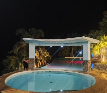 Almeria Casa | Bethany Hill Resort And Restaurant