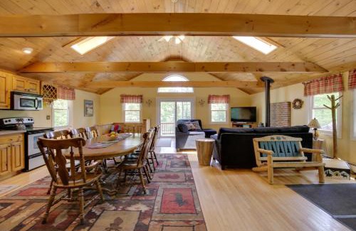 Bethel Casa | Bethel Chalet with Hot Tub 3 Miles to Sunday River!