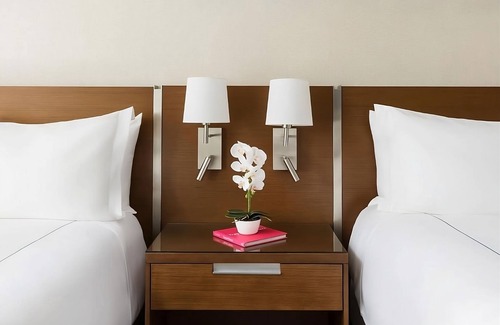 Bay Harbor Islands Hotel | Better Choice For Your Vacation! Pet-friendly Unit, Steps Away to Surfside Park