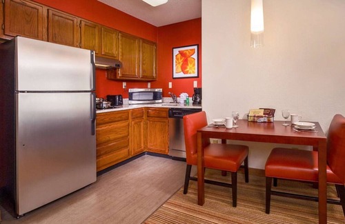 Barracks Road Casa | Better Choice For Your Vacation! Near Virginia Discovery Museum, w/ Outdoor Pool