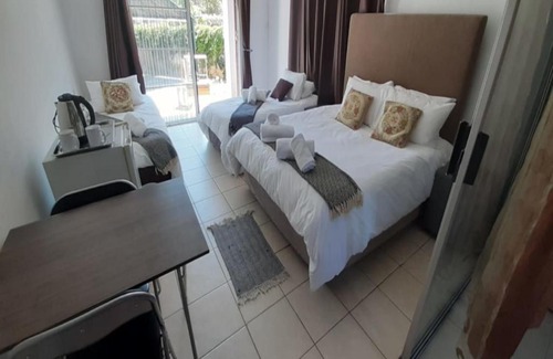 Rustenburg Casa | Better Life Guesthouse
