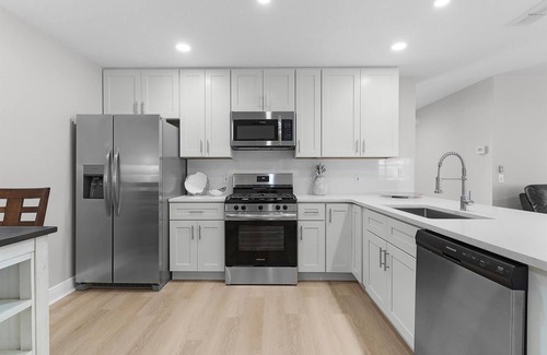 Alhambra Casa | BETTER THAN A 5 STAR HOTEL WITH GOLF CART IN THE VILLAGES TOTALLY REMODELED
