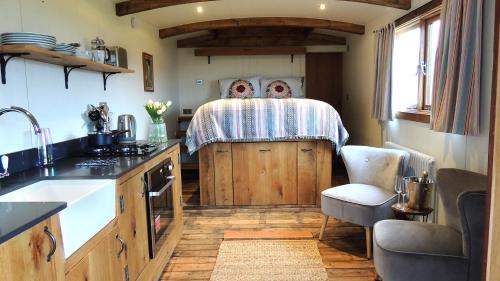 Lydney Casa | Betty Shepherd's Hut