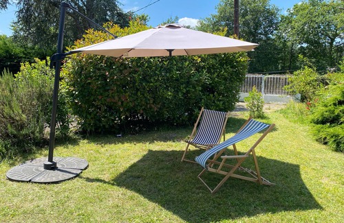 Sainte-Eulalie-en-Born Casa | Between forest, lake and ocean!