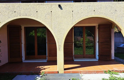 Monteggio Apartamento | Between Lakes and Nature (Hydrangea House)