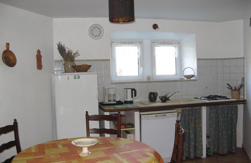 Lussan Casa | ENTRE PROVENCE Y ARDECHE CASA DE HUÉSPEDES EN MAS CHAZEL CERCA DE UZES Y NÎMES