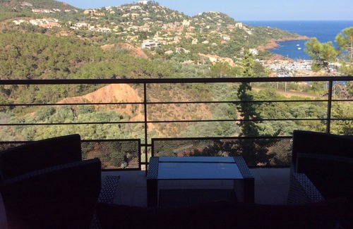 Espero-Pax Apartamento | ENTRE MAR Y ESTEREL, Panorámica puerto de Figuerette
