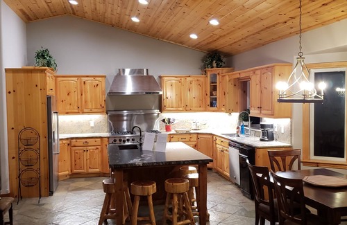 Pioneer Trail Casa | Entre Sierra Ski Ranch y Heavenly You Pick