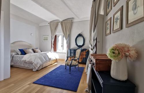 Campiglia Marittima Casa | Between sky and sea in an exclusive village full of charm with a private terrace