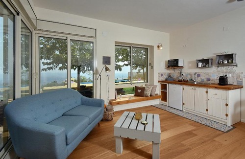Misgav Cabina | BetweenTheSuns Suites for Couple - Sunset