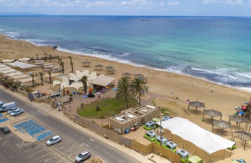 Rosh HaNikra Alquiler De RV | Betzet Beach Campsite