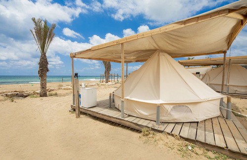 Rosh HaNikra Alquiler De RV | Betzet Beach Campsite