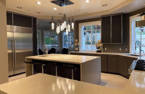 Sherman Oaks Casa | Beverly Hills Secure Gated Estate