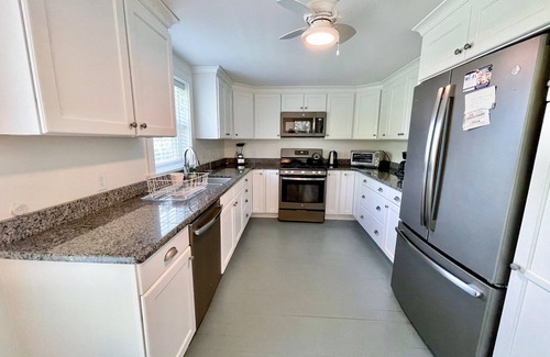 Ocracoke Casa | Beverly's House: cerca del puerto y las tiendas de Silver Lake