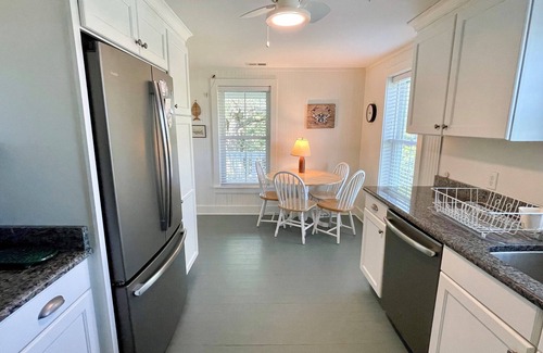 Ocracoke Casa | Beverly's House: cerca del puerto y las tiendas de Silver Lake