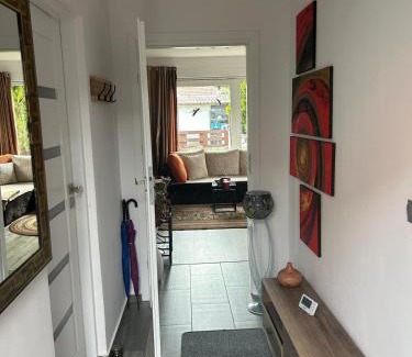 Weststadt Apartamento | Bezauberndes Gästehaus mit Terrasse