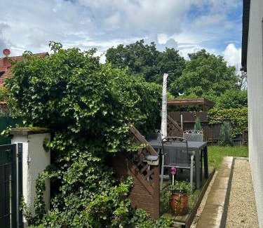 Weststadt Apartamento | Bezauberndes Gästehaus mit Terrasse