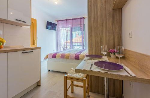 Dramalj Apartamento | Bezauberndes Studio nur 100 Meter zum Strand mit Sauna, Whirlpool, Meerblick, WiFi