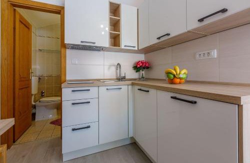 Dramalj Apartamento | Bezauberndes Studio nur 100 Meter zum Strand mit Sauna, Whirlpool, Meerblick, WiFi