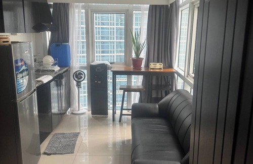Forbes Park Condominio | BGC Cheap Condo in BGC 5thavenue -23rd Street