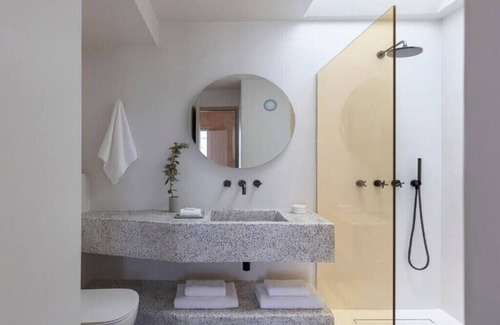 Fira Apartamento | BH941 - C - Suite Sanrotini