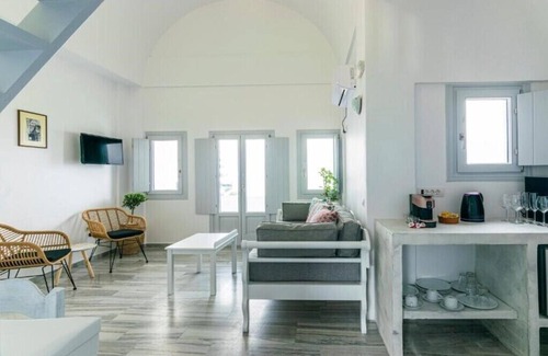 Vourvoulos Apartamento | BH971 - C - Suite Santorini