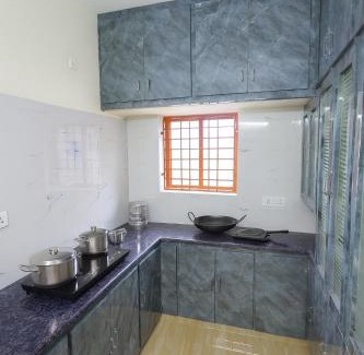 Tiruchanur Casa | Bhakti Bliss Homestay - New Luxury 2bhk apartment in Tirupati with Kitchen and car parking