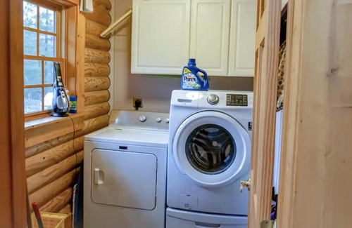 Fairview Casa | Bhattimore Cabin Custom Log Home