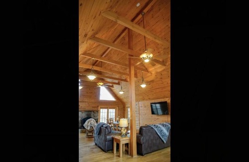 Fairview Casa | Bhattimore Cabin Custom Log Home