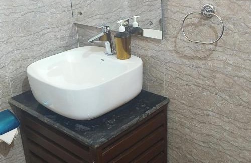 Bhimtal Hotel | Bhimtal Birding Lodge