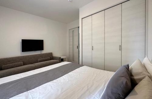 Onomichi Casa | bHOTEL Yutori - Simple 1BR Apartment in Onomichi for 3 Ppl