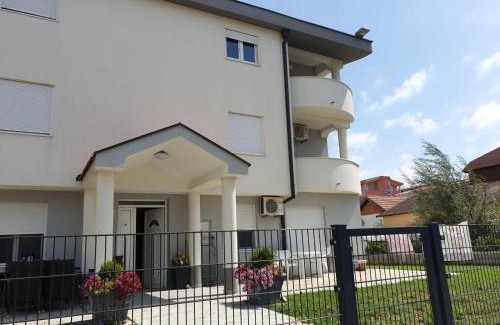 Bregvija Apartamento | Biševo Apartmani