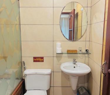 Downtown Ho Chi Minh City Hotel | BI SAIGON HOTEL - Bui Vien WALKING STREET