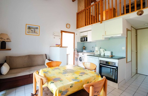 Les Ayguades Casa | BI2-82 Two-roomed house with mezzanine and private parking space