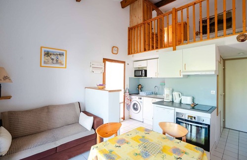 Les Ayguades Casa | BI2-82 Two-roomed house with mezzanine and private parking space