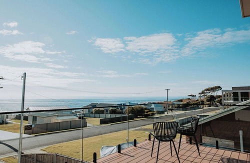 Bicheno Casa | Bichenobae, where coastal cool meets comfort and fun