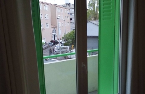 3rd Arrondissement Apartamento | Bienvenue à Belle de Mai, Appartement Jaune