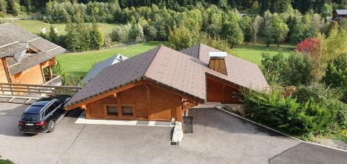 Saint-Jean-de-Sixt Apartamento | Bienvenue dans notre chalet! Appartement Les Sitelles