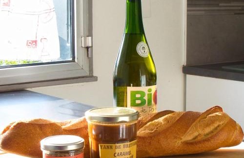 Saint-Lormel Casa | Bienvenue ! Maison chaleureuse à 7 min. des plages